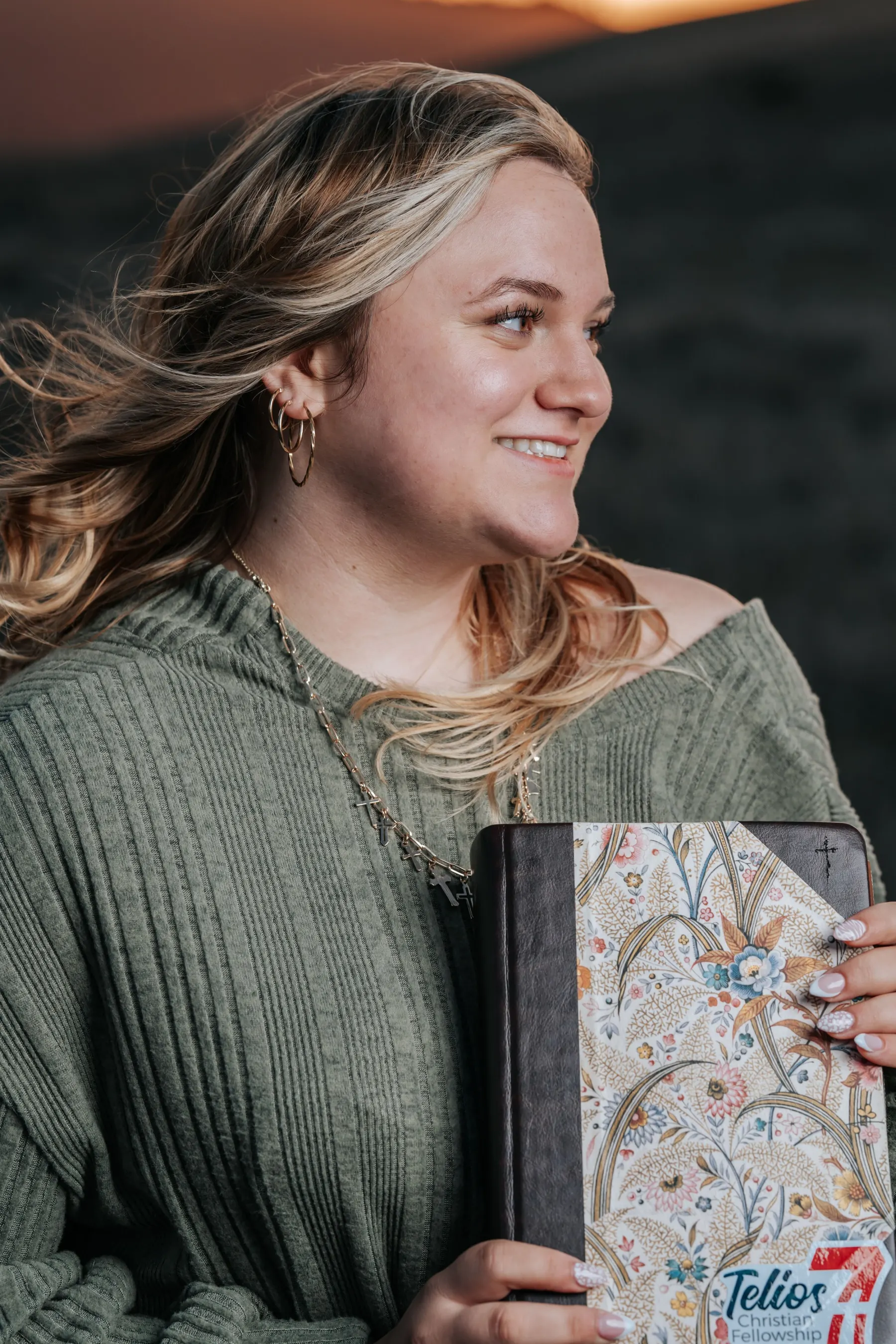 Elegant girl senior session, editorial styling