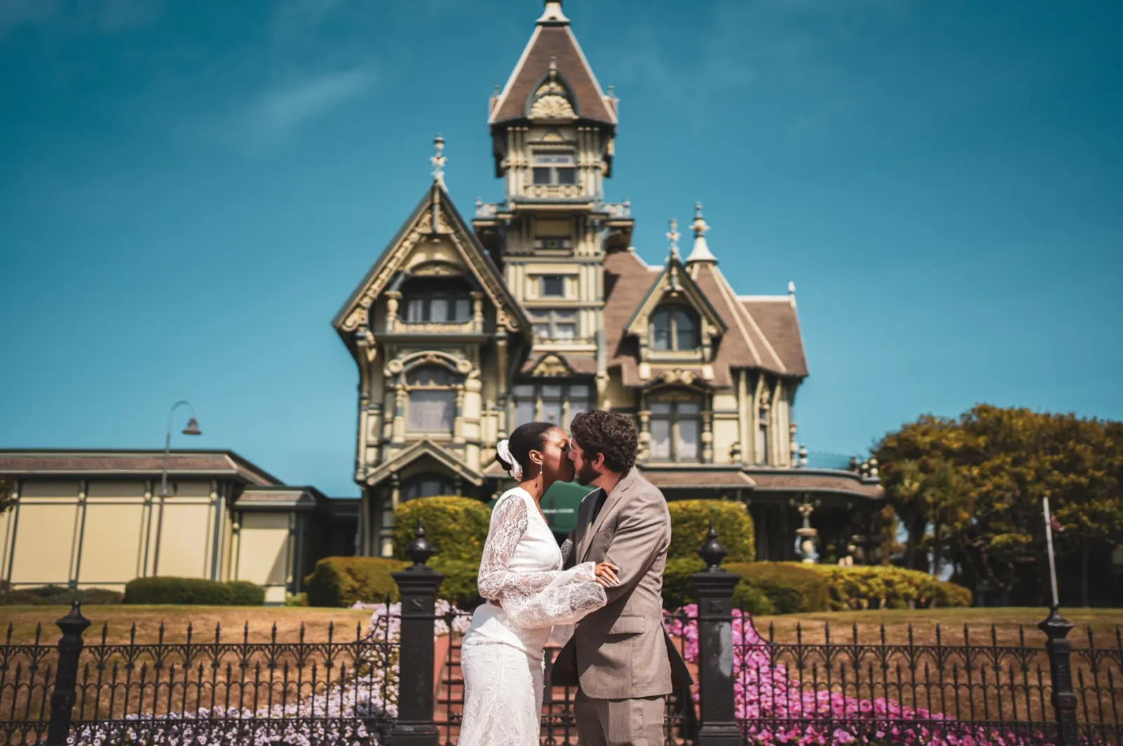 Couple in front of the Carson Mansion. Eureka wedding photography